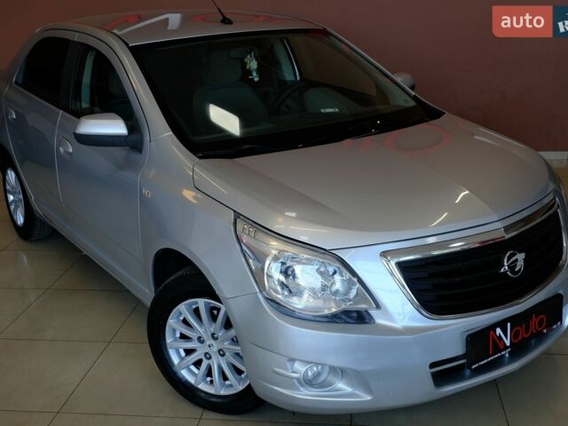 Равон R4, объемом двигателя 1.49 л и пробегом 215 тыс. км за 5900 $, фото 4 на Automoto.ua