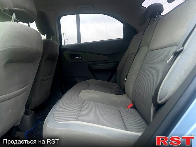 Равон R4, объемом двигателя 1.5 л и пробегом 137 тыс. км за 5600 $, фото 7 на Automoto.ua