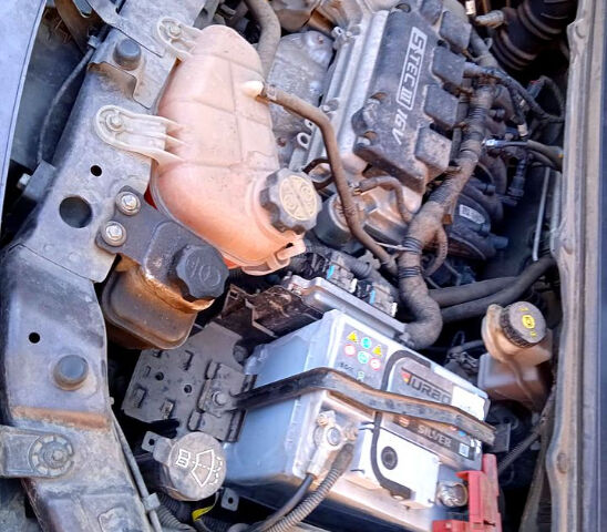 Равон R4, объемом двигателя 1.5 л и пробегом 75 тыс. км за 6900 $, фото 6 на Automoto.ua