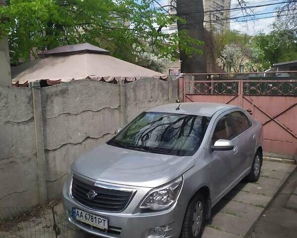 Сірий Равон R4, об'ємом двигуна 1.49 л та пробігом 129 тис. км за 5000 $, фото 4 на Automoto.ua