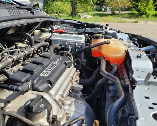 Сірий Равон R4, об'ємом двигуна 1.49 л та пробігом 120 тис. км за 7100 $, фото 26 на Automoto.ua