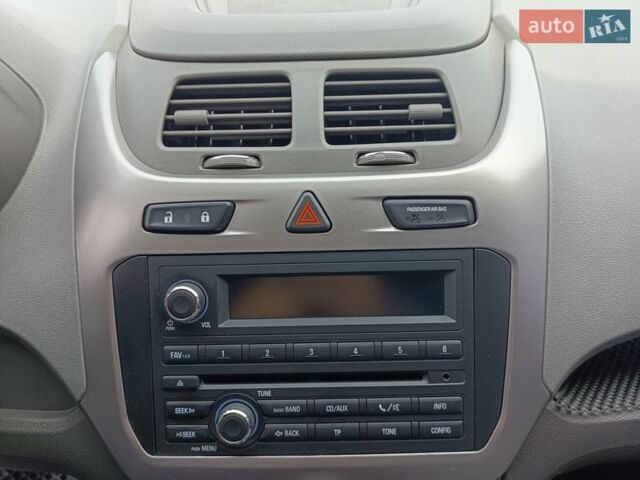 Сірий Равон R4, об'ємом двигуна 1.49 л та пробігом 185 тис. км за 6700 $, фото 22 на Automoto.ua
