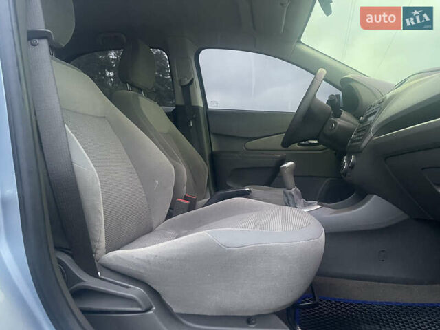 Сірий Равон R4, об'ємом двигуна 1.49 л та пробігом 137 тис. км за 5600 $, фото 12 на Automoto.ua