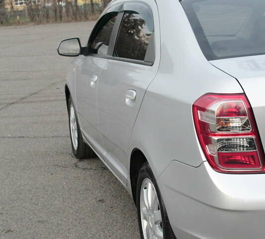 Сірий Равон R4, об'ємом двигуна 1.49 л та пробігом 121 тис. км за 7000 $, фото 13 на Automoto.ua