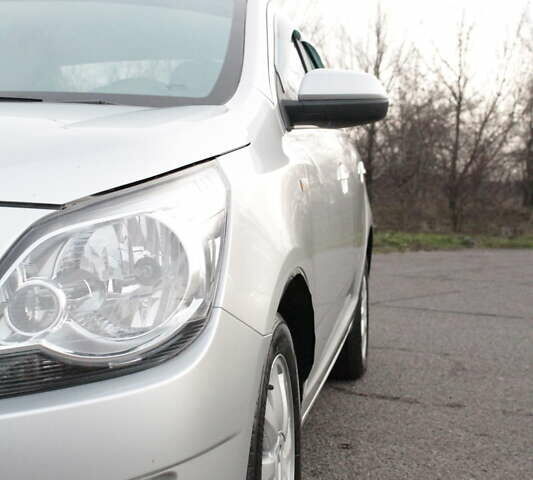 Сірий Равон R4, об'ємом двигуна 1.49 л та пробігом 121 тис. км за 7000 $, фото 9 на Automoto.ua