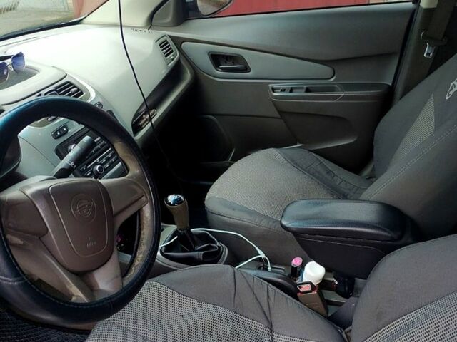 Сірий Равон R4, об'ємом двигуна 1.5 л та пробігом 215 тис. км за 4500 $, фото 1 на Automoto.ua