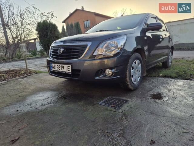 Сірий Равон R4, об'ємом двигуна 1.49 л та пробігом 73 тис. км за 6700 $, фото 2 на Automoto.ua