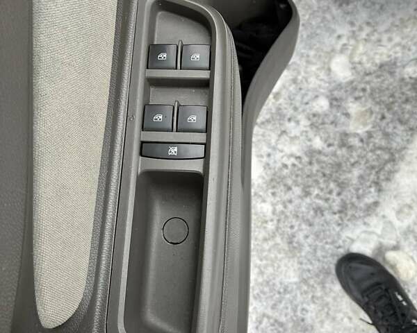 Серый Равон R4, объемом двигателя 1.49 л и пробегом 222 тыс. км за 5630 $, фото 16 на Automoto.ua