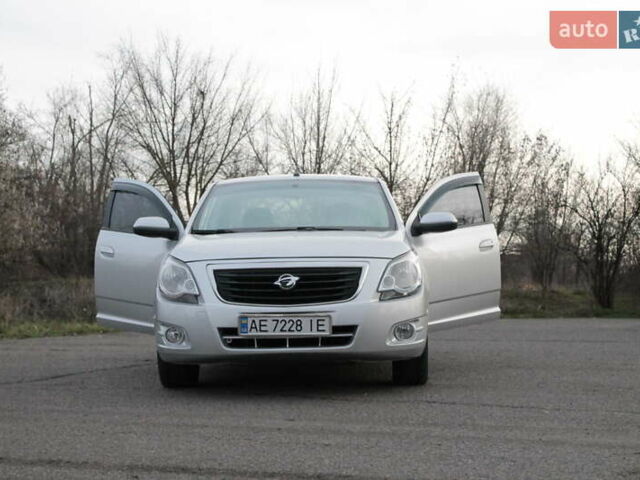 Сірий Равон R4, об'ємом двигуна 1.49 л та пробігом 121 тис. км за 7000 $, фото 6 на Automoto.ua