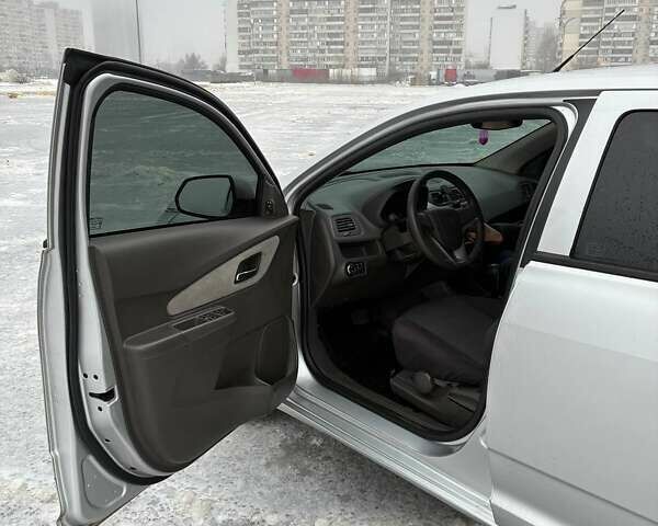 Серый Равон R4, объемом двигателя 1.49 л и пробегом 222 тыс. км за 5630 $, фото 11 на Automoto.ua