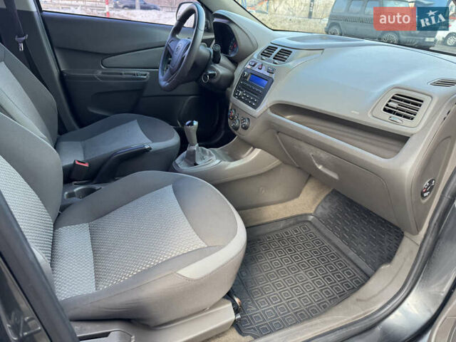 Серый Равон R4, объемом двигателя 1.5 л и пробегом 128 тыс. км за 5600 $, фото 11 на Automoto.ua
