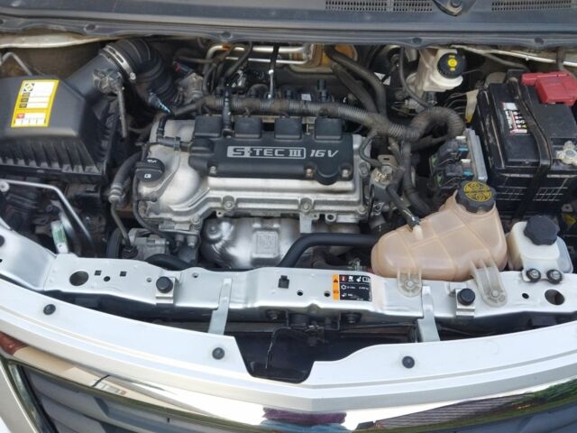 Серый Равон R4, объемом двигателя 1.5 л и пробегом 32 тыс. км за 8974 $, фото 9 на Automoto.ua
