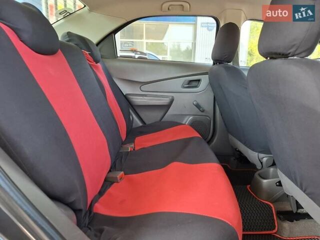 Сірий Равон R4, об'ємом двигуна 1.5 л та пробігом 93 тис. км за 8700 $, фото 20 на Automoto.ua