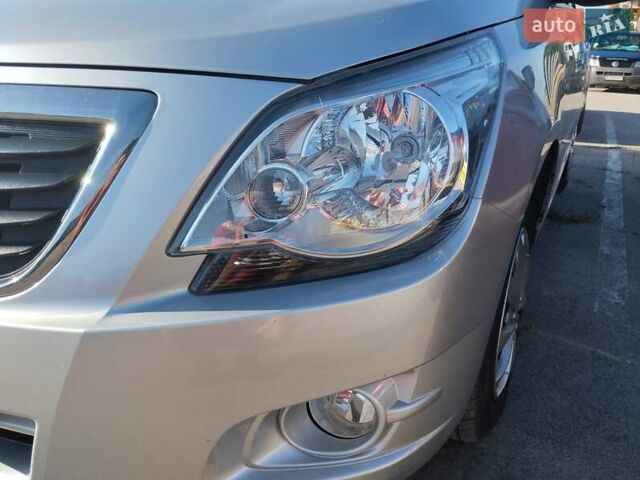Сірий Равон R4, об'ємом двигуна 1.49 л та пробігом 58 тис. км за 7300 $, фото 4 на Automoto.ua