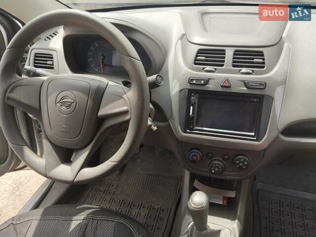 Сірий Равон R4, об'ємом двигуна 1.49 л та пробігом 58 тис. км за 7300 $, фото 13 на Automoto.ua