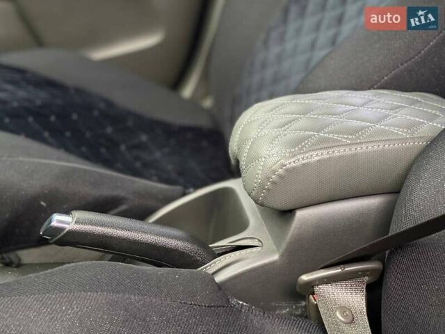 Сірий Равон R4, об'ємом двигуна 1.49 л та пробігом 104 тис. км за 8490 $, фото 30 на Automoto.ua