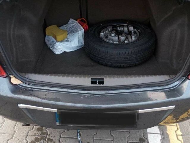 Сірий Равон R4, об'ємом двигуна 1.5 л та пробігом 127 тис. км за 7200 $, фото 5 на Automoto.ua