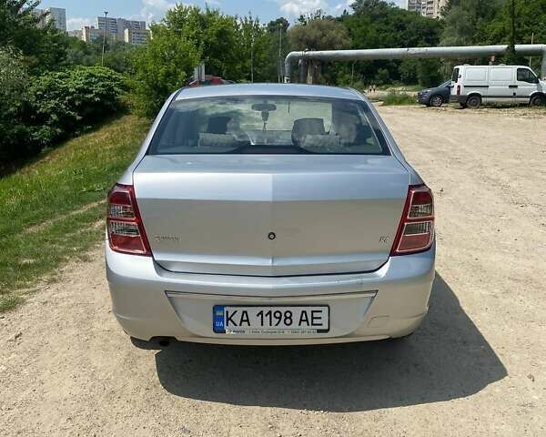 Серый Равон R4, объемом двигателя 1.49 л и пробегом 58 тыс. км за 8000 $, фото 6 на Automoto.ua