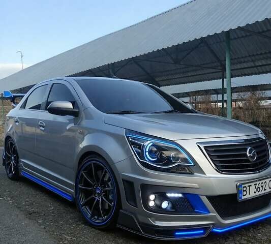 Серый Равон R4, объемом двигателя 1.49 л и пробегом 87 тыс. км за 7000 $, фото 2 на Automoto.ua