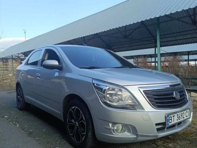Сірий Равон R4, об'ємом двигуна 1.49 л та пробігом 87 тис. км за 6800 $, фото 3 на Automoto.ua
