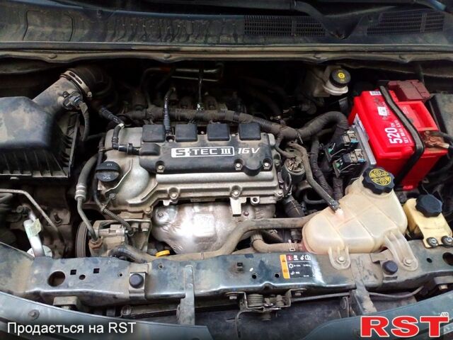 Серый Равон R4, объемом двигателя 1.5 л и пробегом 95 тыс. км за 7500 $, фото 7 на Automoto.ua
