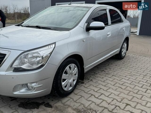 Серый Равон R4, объемом двигателя 1.49 л и пробегом 248 тыс. км за 6000 $, фото 2 на Automoto.ua