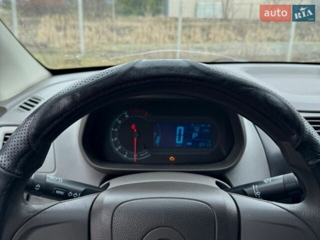 Серый Равон R4, объемом двигателя 1.49 л и пробегом 248 тыс. км за 6000 $, фото 9 на Automoto.ua