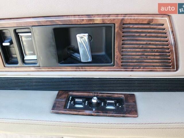 Коричневый Ретро автомобили Класичні, объемом двигателя 3.8 л и пробегом 180 тыс. км за 30000 $, фото 36 на Automoto.ua