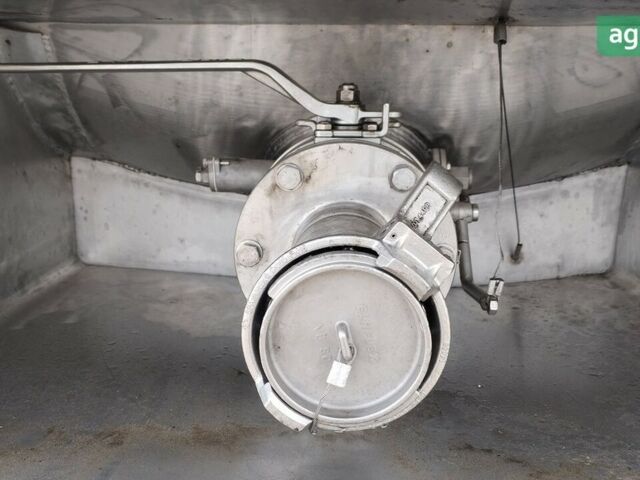 Rinnen S-NA 1993 у Александрие на Automoto.ua Rinnen S-NA, об'ємом двигуна 0 л та пробігом 0 тис. км за 30500 $, фото 4 на Automoto.ua