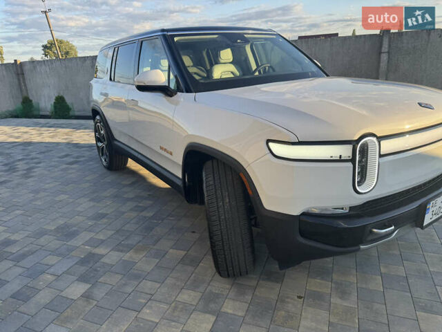 Белый Rivian R1S, объемом двигателя 0 л и пробегом 3 тыс. км за 75000 $, фото 7 на Automoto.ua