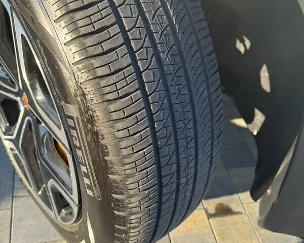 Белый Rivian R1S, объемом двигателя 0 л и пробегом 3 тыс. км за 75000 $, фото 10 на Automoto.ua