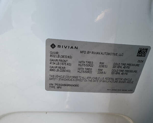 Білий Rivian R1S, об'ємом двигуна 0 л та пробігом 3 тис. км за 75000 $, фото 16 на Automoto.ua