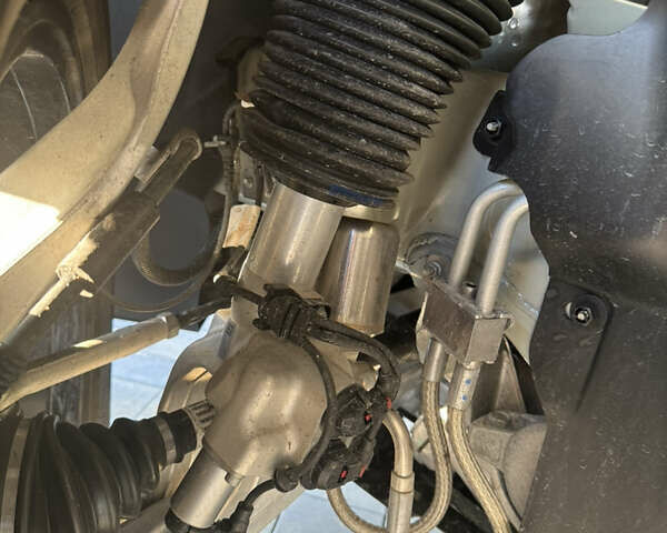 Білий Rivian R1S, об'ємом двигуна 0 л та пробігом 3 тис. км за 75000 $, фото 13 на Automoto.ua