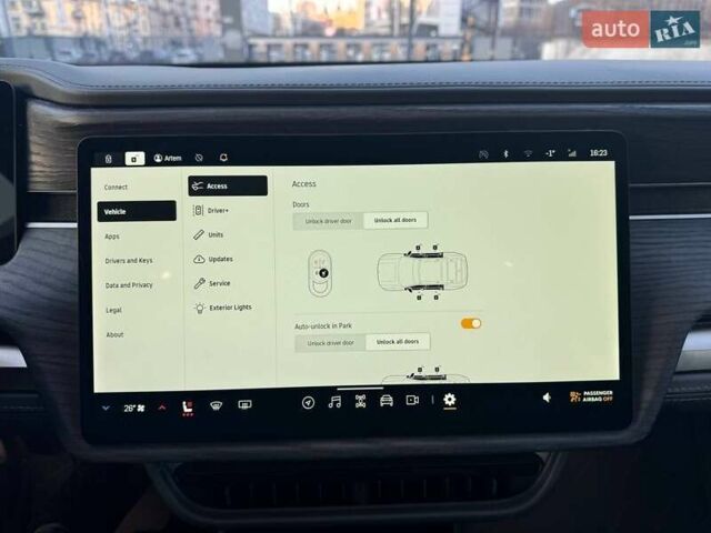 Белый Rivian R1S, объемом двигателя 0 л и пробегом 22 тыс. км за 55900 $, фото 28 на Automoto.ua