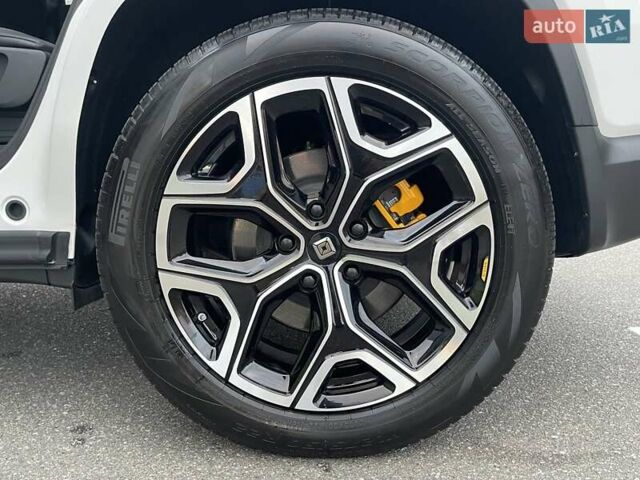 Белый Rivian R1S, объемом двигателя 0 л и пробегом 23 тыс. км за 48500 $, фото 56 на Automoto.ua