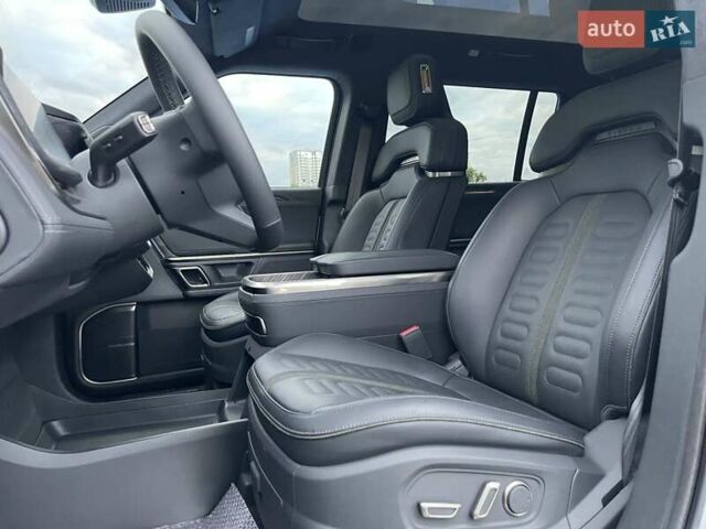 Белый Rivian R1S, объемом двигателя 0 л и пробегом 23 тыс. км за 48500 $, фото 25 на Automoto.ua