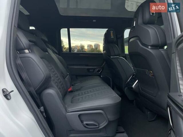 Белый Rivian R1S, объемом двигателя 0 л и пробегом 23 тыс. км за 48500 $, фото 51 на Automoto.ua