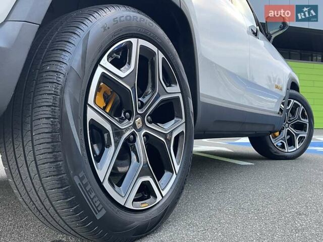 Белый Rivian R1S, объемом двигателя 0 л и пробегом 23 тыс. км за 48500 $, фото 10 на Automoto.ua