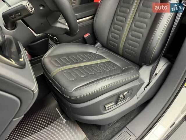 Белый Rivian R1S, объемом двигателя 0 л и пробегом 21 тыс. км за 44900 $, фото 35 на Automoto.ua