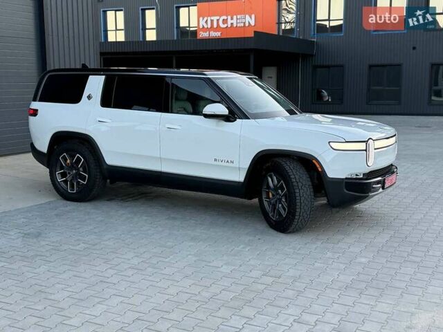 Белый Rivian R1S, объемом двигателя 0 л и пробегом 19 тыс. км за 47777 $, фото 78 на Automoto.ua