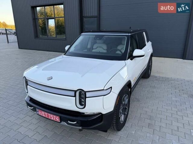 Белый Rivian R1S, объемом двигателя 0 л и пробегом 19 тыс. км за 47777 $, фото 24 на Automoto.ua