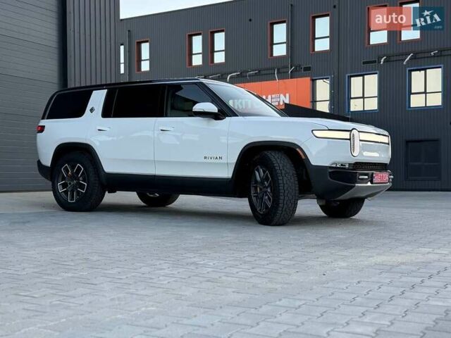 Белый Rivian R1S, объемом двигателя 0 л и пробегом 19 тыс. км за 47777 $, фото 83 на Automoto.ua