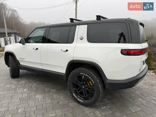 Білий Rivian R1S, об'ємом двигуна 0 л та пробігом 35 тис. км за 55000 $, фото 7 на Automoto.ua
