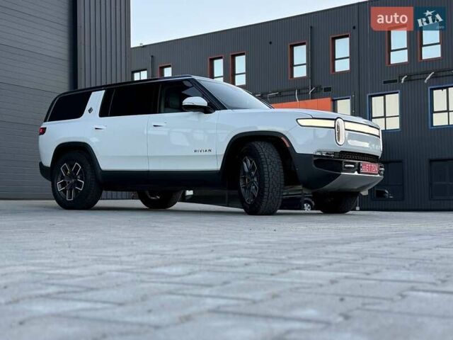 Белый Rivian R1S, объемом двигателя 0 л и пробегом 19 тыс. км за 47777 $, фото 81 на Automoto.ua