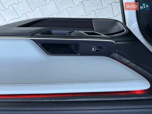 Белый Rivian R1S, объемом двигателя 0 л и пробегом 19 тыс. км за 47777 $, фото 115 на Automoto.ua