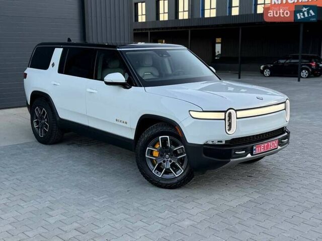 Белый Rivian R1S, объемом двигателя 0 л и пробегом 19 тыс. км за 47777 $, фото 73 на Automoto.ua