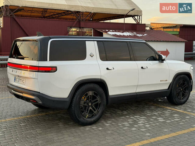 Белый Rivian R1S, объемом двигателя 0 л и пробегом 35 тыс. км за 58000 $, фото 4 на Automoto.ua