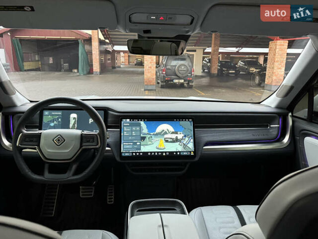 Белый Rivian R1S, объемом двигателя 0 л и пробегом 35 тыс. км за 58000 $, фото 16 на Automoto.ua