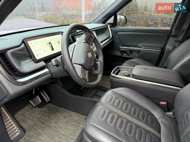 Білий Rivian R1S, об'ємом двигуна 0 л та пробігом 35 тис. км за 55000 $, фото 11 на Automoto.ua