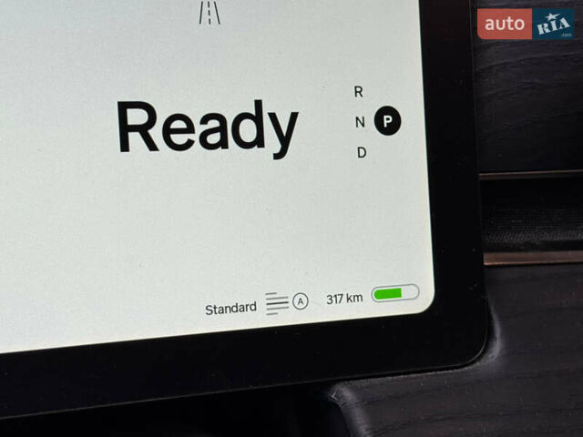 Белый Rivian R1S, объемом двигателя 0 л и пробегом 21 тыс. км за 55000 $, фото 18 на Automoto.ua